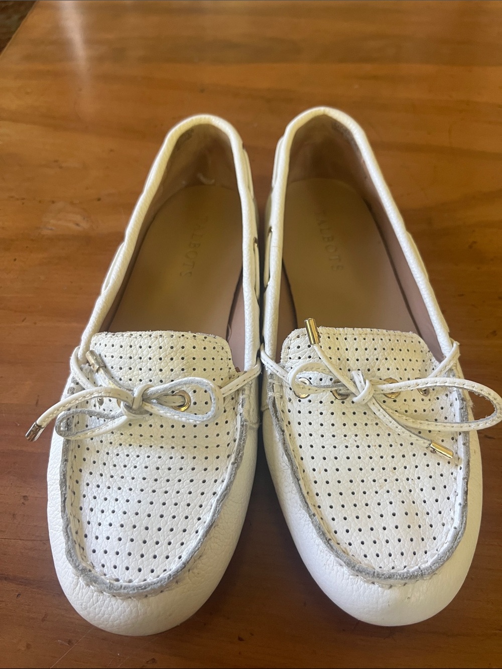 Talbots White Perforated Leather Moccasin Loafers with Bow